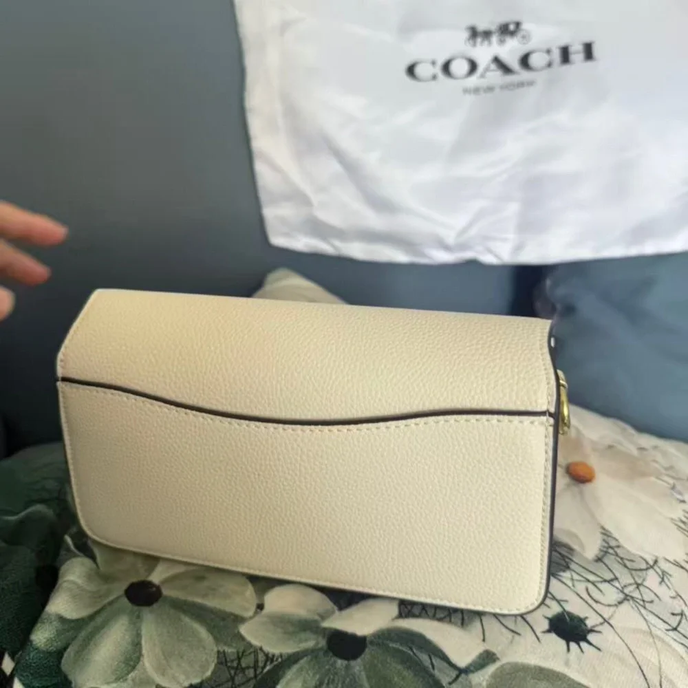 Coach White Shoulder Bag - Picture 6 of 7